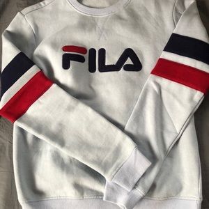 women’s crew neck